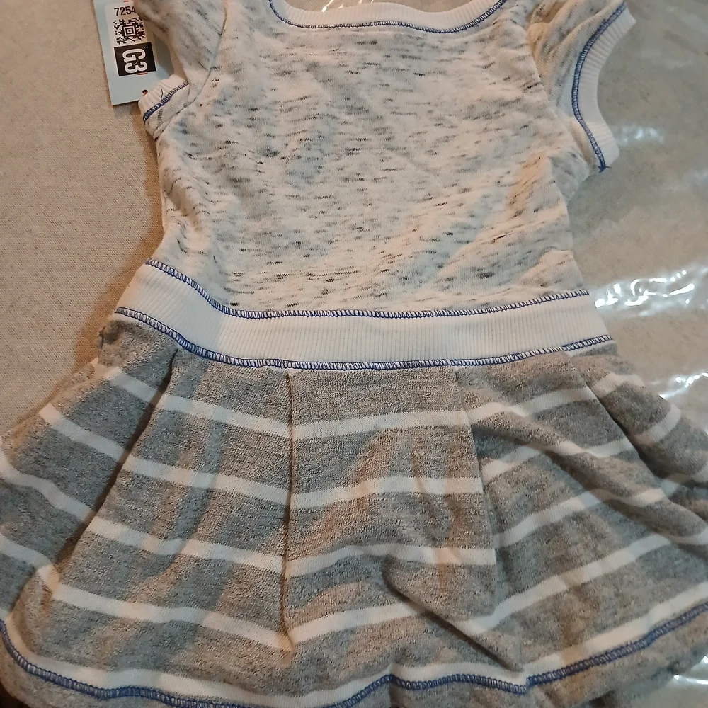Striped Dress with Heart Design - Picture 4 of 7